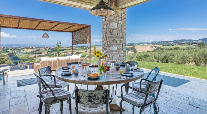 Photo of Olive & Sunflower