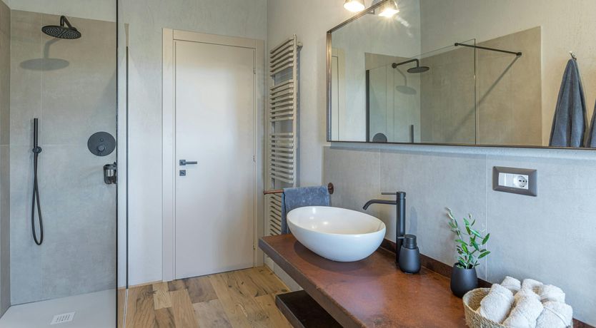 Photo of Olive & Sunflower