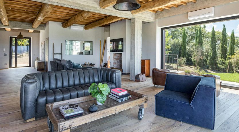 Photo of Olive & Sunflower