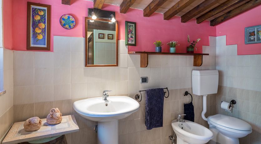 Photo of Umbrian Charm