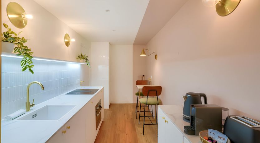 Photo of A Rose in Paris