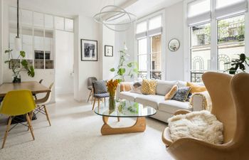 A Dream in Paris Holiday Home