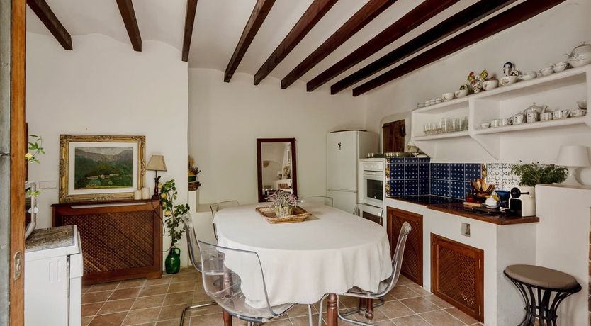 Photo of Dancing Sun Light