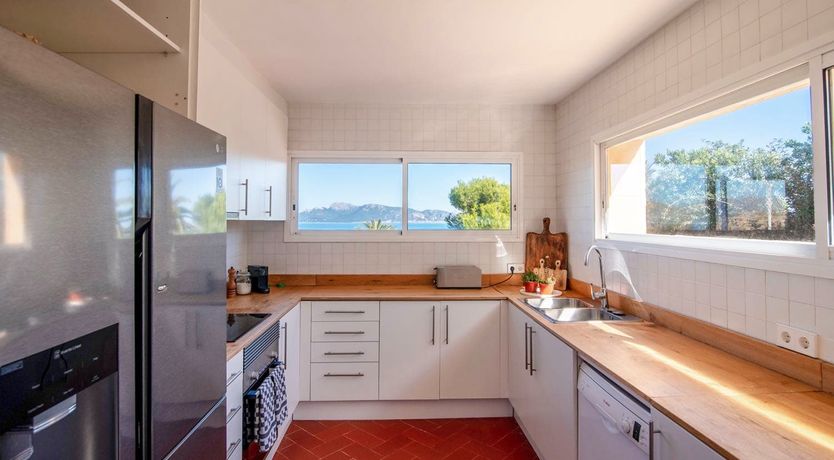 Photo of Sea Glass & Sunshine