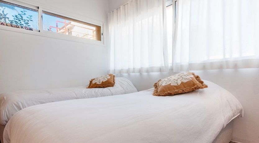 Photo of Sea Glass & Sunshine