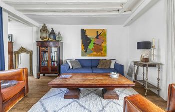 The Pearl of the Marais Holiday Home