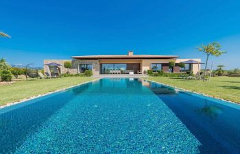 Muro Reverie Holiday Home