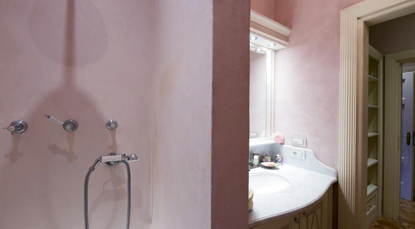 Photo of Como's Jewel