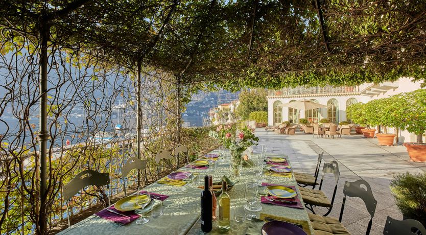 Photo of Como's Jewel