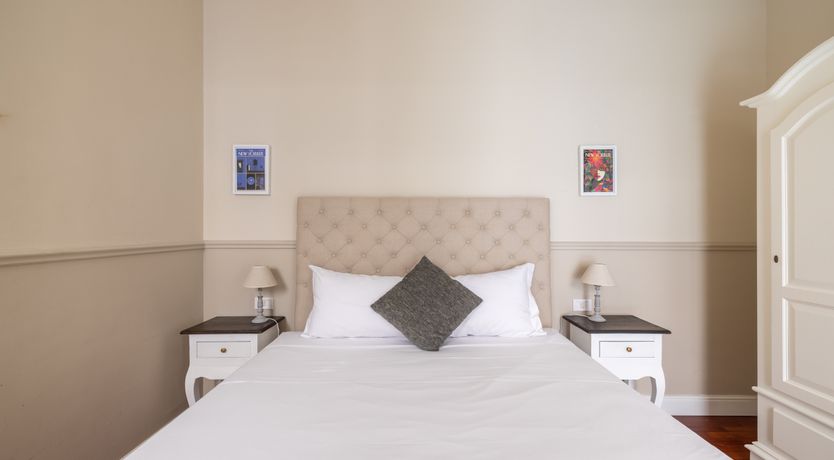 Photo of Roman Refrain