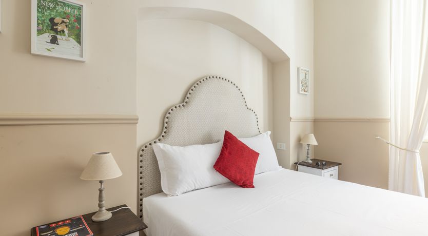 Photo of Roman Refrain