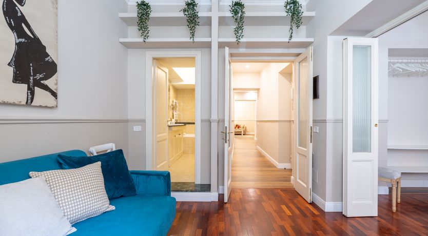 Photo of Roman Refrain