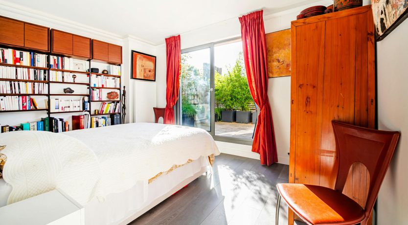 Photo of Parisian Sky