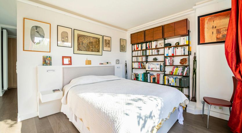 Photo of Parisian Sky