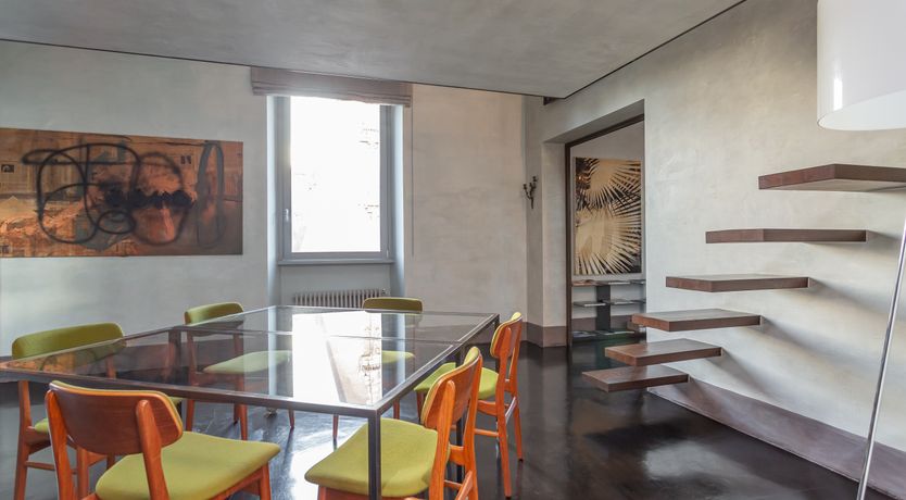 Photo of Roman Elegance