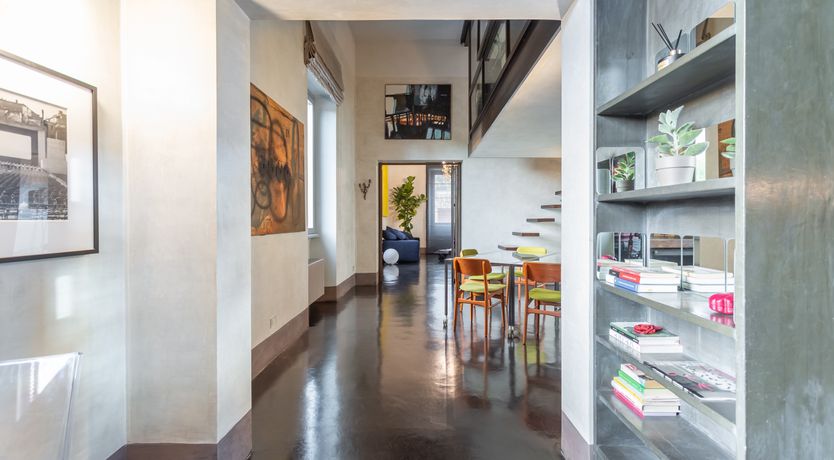 Photo of Roman Elegance