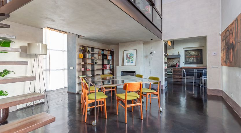 Photo of Roman Elegance