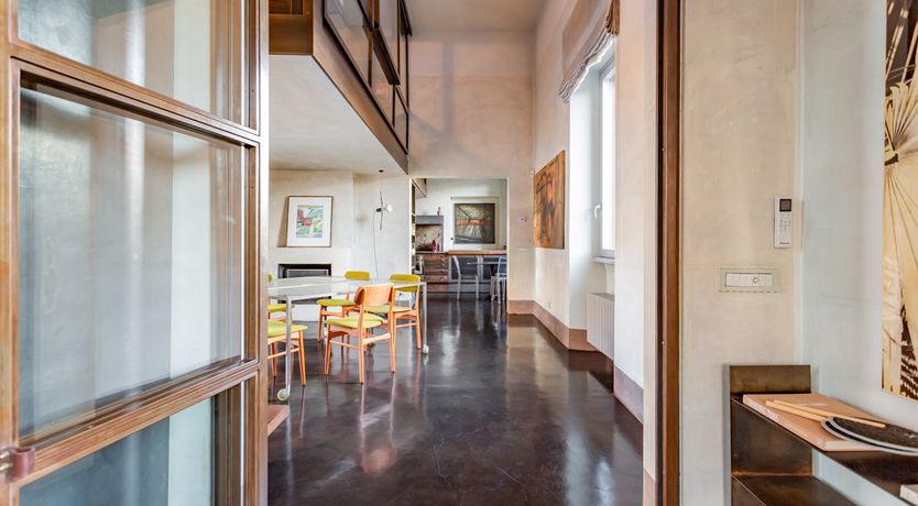 Photo of Roman Elegance