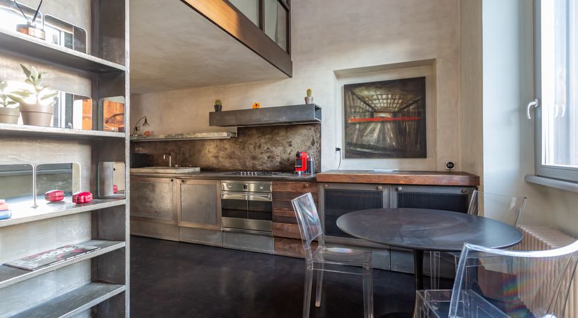 Photo of Roman Elegance