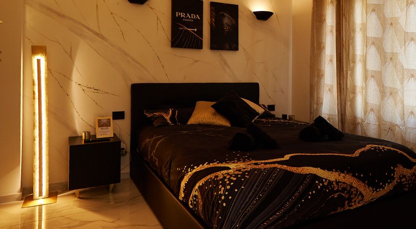 Photo of The Milano Rose