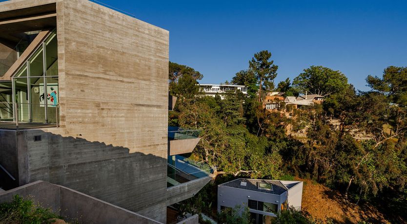 Photo of Golden Glamour