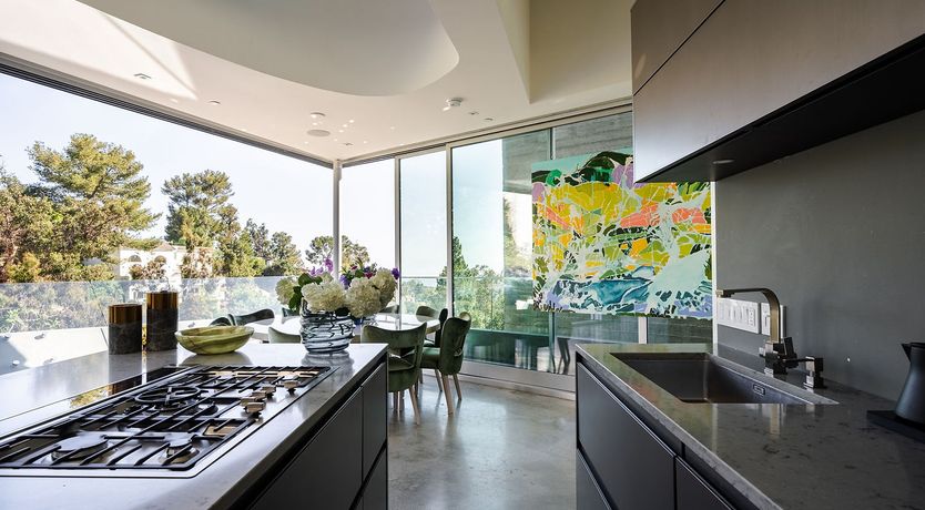 Photo of Golden Glamour