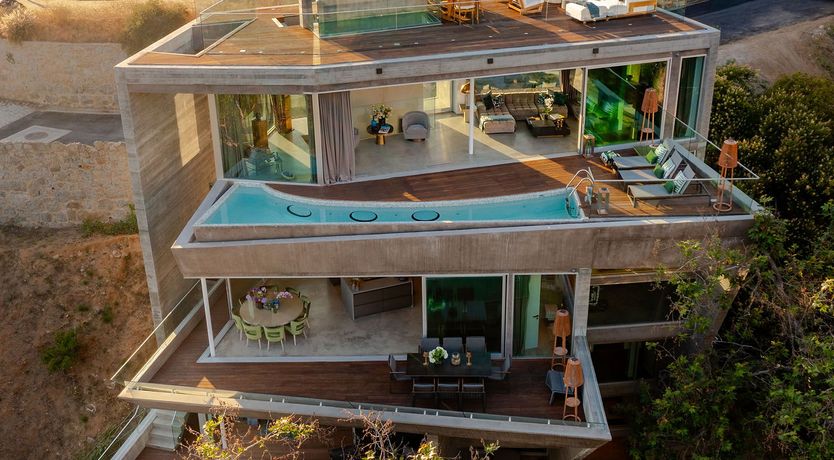 Photo of Golden Glamour