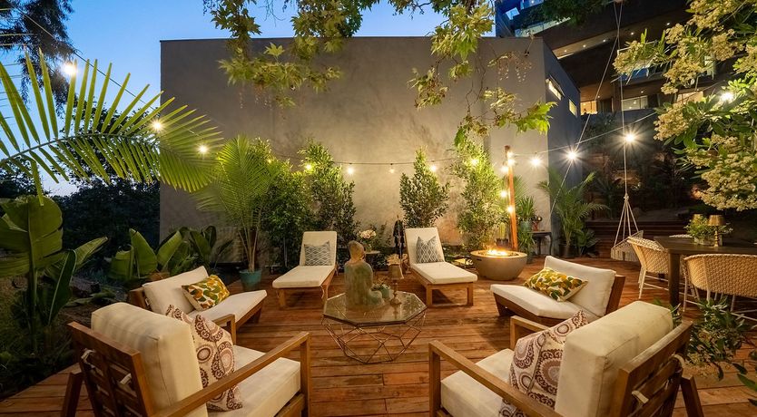 Photo of Golden Glamour