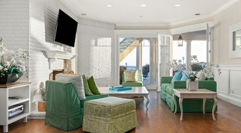 Photo of Malibu Moon