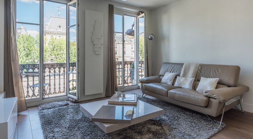 Photo of Notre Dame's Balcony