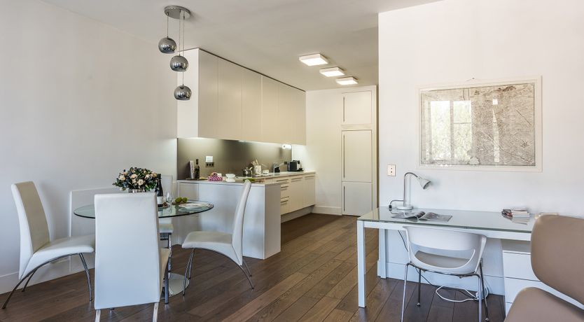 Photo of Notre Dame's Balcony