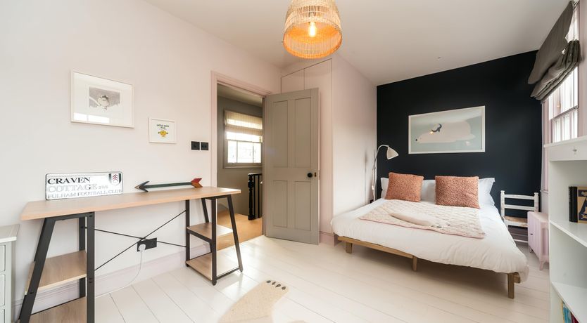 Photo of The Hummingbirds