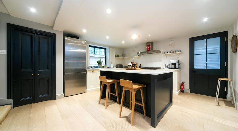 Photo of The Hummingbirds