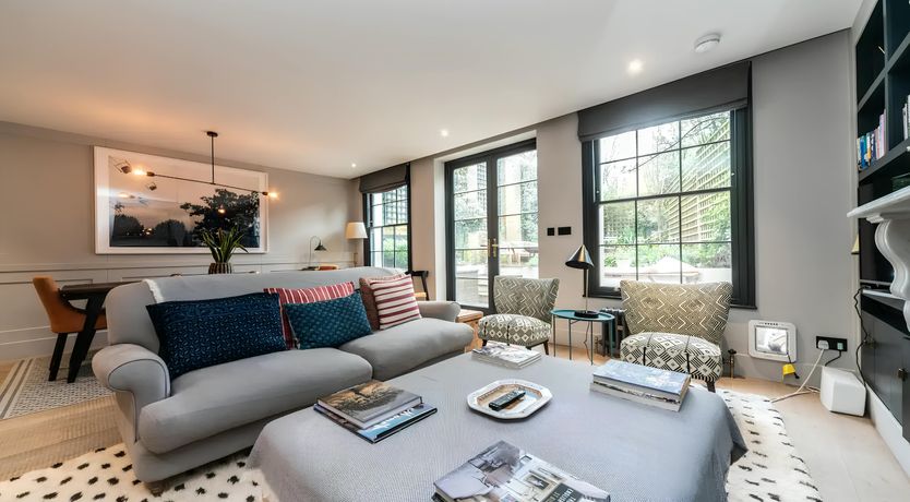 Photo of The Hummingbirds