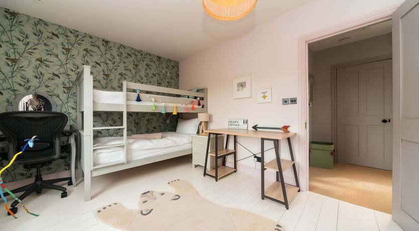 Photo of The Hummingbirds