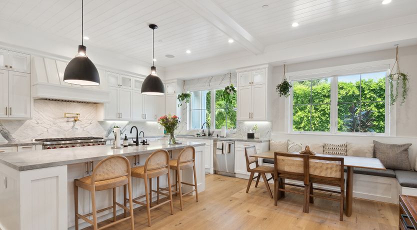 Photo of Wings of the Muse