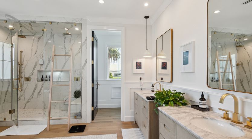 Photo of Wings of the Muse