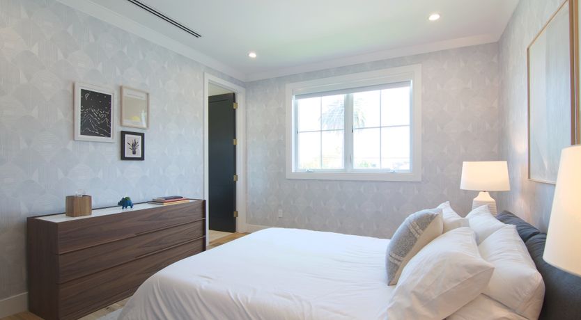 Photo of Wings of the Muse