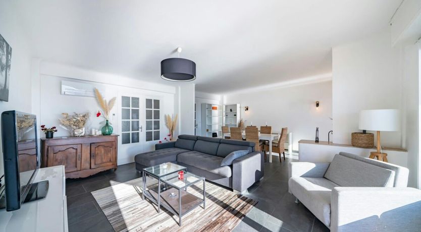 Photo of The Blue Lookout