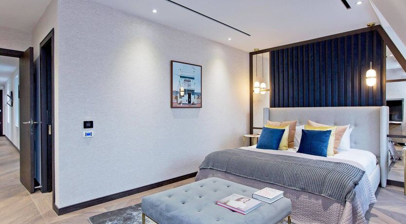 Photo of Honeycomb Gold