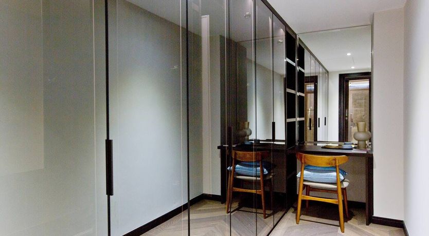 Photo of Honeycomb Gold