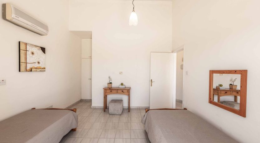 Photo of Floating Disc