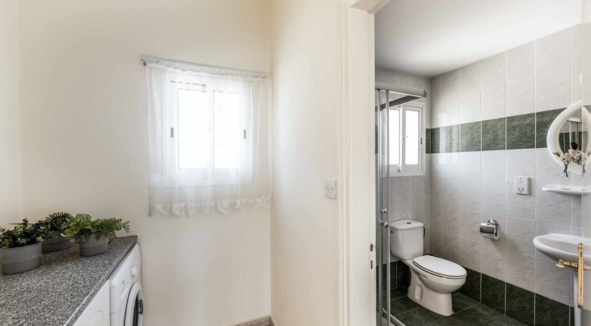 Photo of Floating Disc