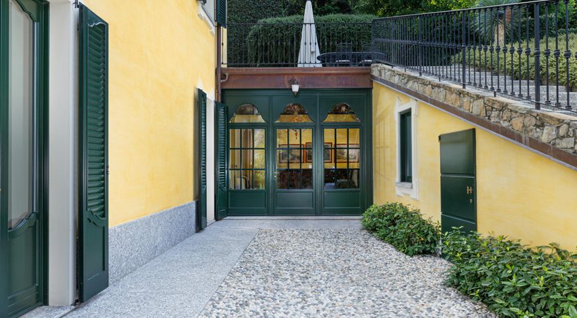 Photo of Lakefront Dream