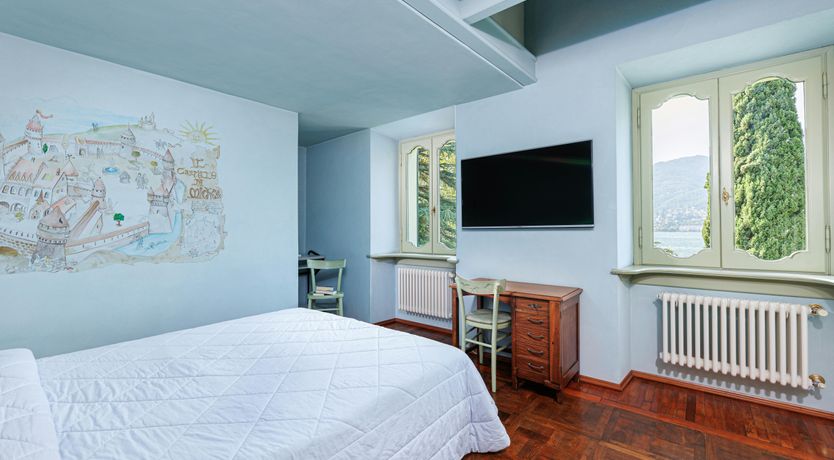 Photo of Lakefront Dream