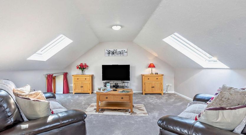 Photo of 2 Bed in Pyworthy