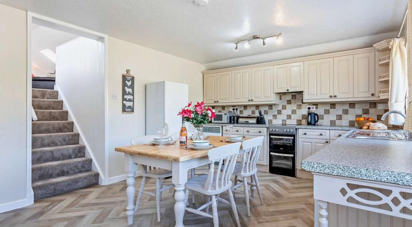 Photo of 2 Bed in Pyworthy