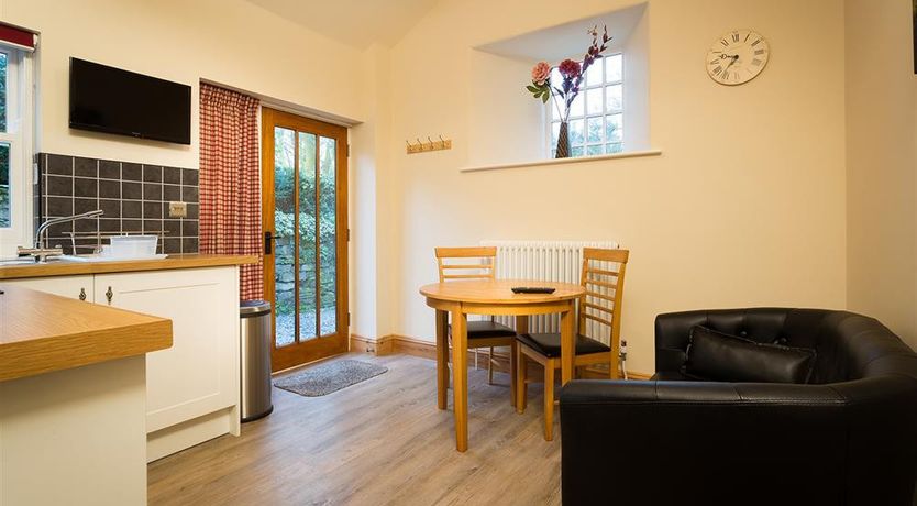 Photo of Abbots Reading Suite