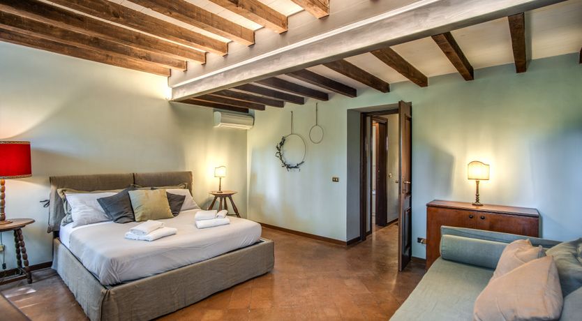 Photo of Roman Rhapsody