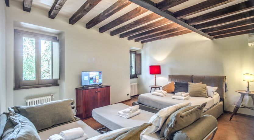 Photo of Roman Rhapsody